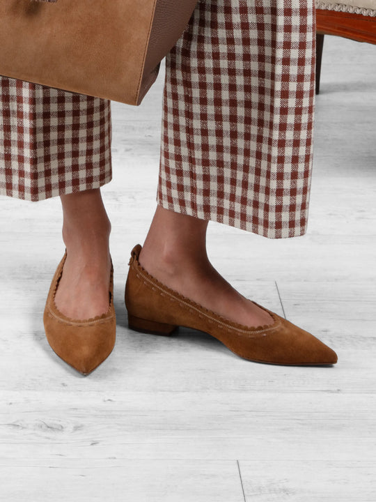 The Pembridge - Women's Pumps - Tan Suede