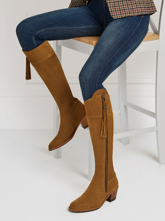 The Heeled Regina (Regular Fit) - Tan Suede